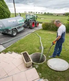Qui contacter pour vidanger votre fosse septique